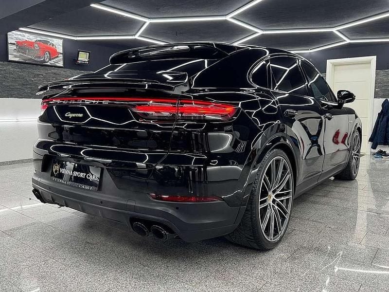 Schwarz Gebraucht 2020 Porsche Cayenne SUV | € 69.990 (Fairer Preis) - Bild 1/4