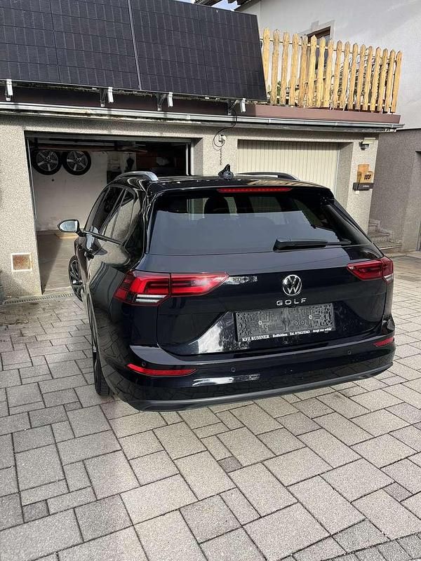Gebraucht VW Golf VIII Style 150 PS (110 kW) 2023 Limousine