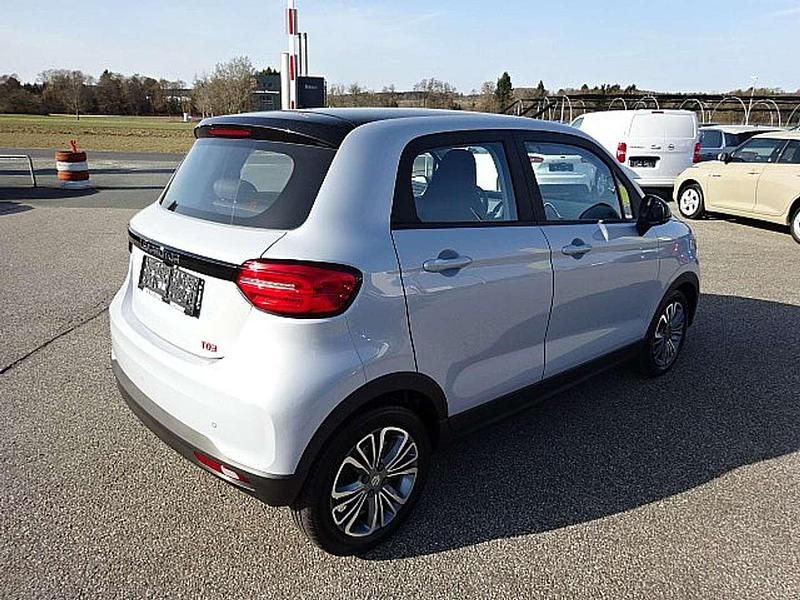 Gebraucht Leapmotor T03 69 kW (95 PS) 2025 Silber Kleinwagen