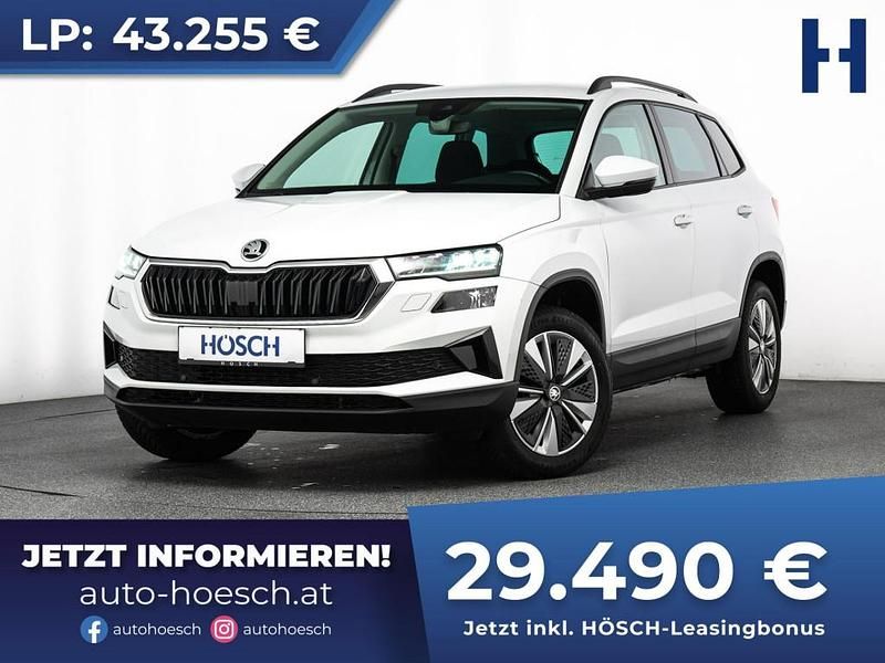 Weiss Gebraucht 2024 Skoda Karoq Ambition SUV | € 30.990 (Superpreis) - Bild 1/4