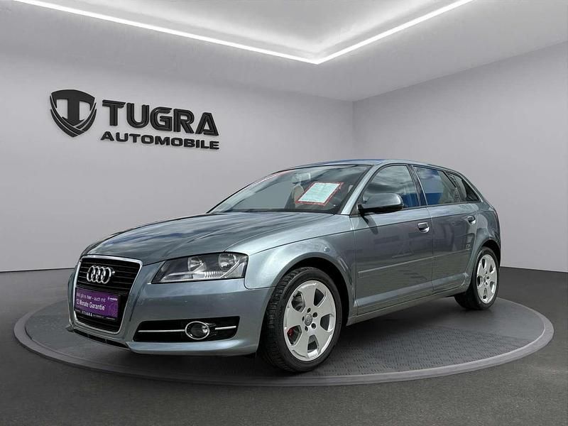 Gebraucht Audi A3 Attraction 105 PS (77 kW) 2013 Grau Limousine