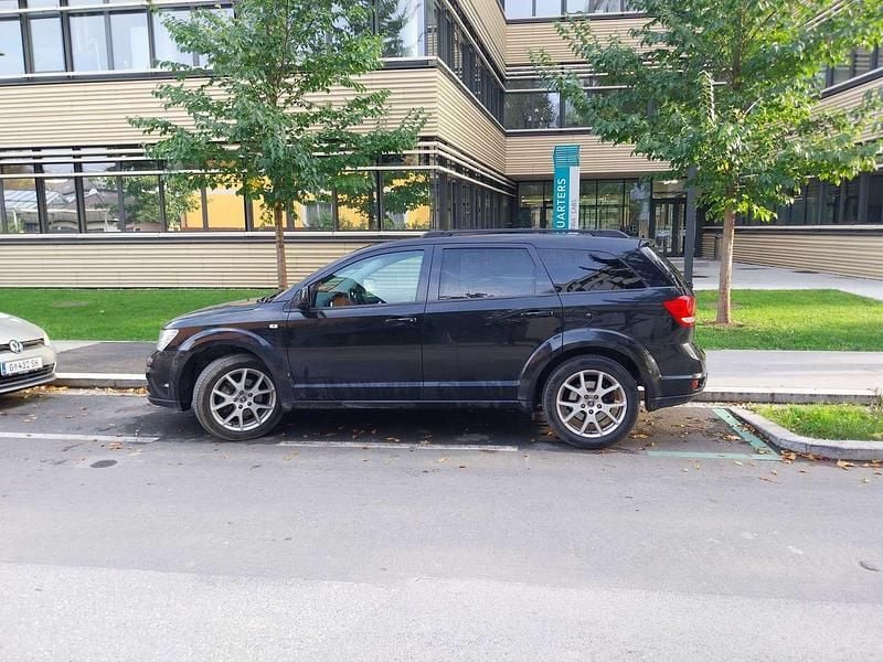 Schwarz Gebraucht 2012 Fiat Freemont SUV | € 4.499 - Bild 1/4