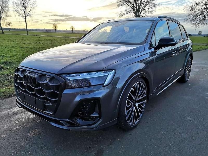 Grau Gebraucht 2024 Audi SQ7 SUV | € 160.254 (Etwas zu teuer) - Bild 1/4