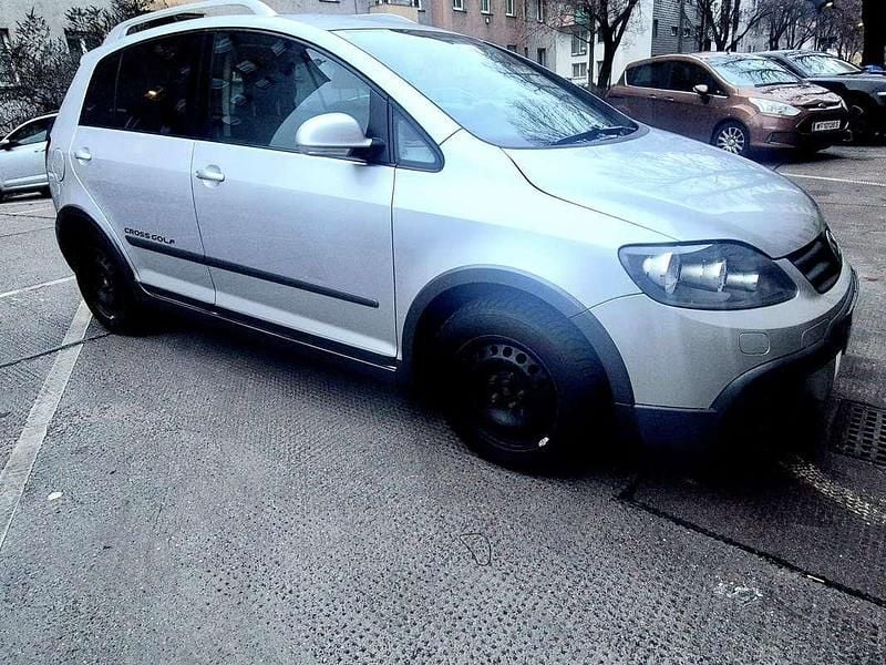 Gebraucht VW Golf V Comfortline 105 PS (77 kW) 2007 Grau Limousine