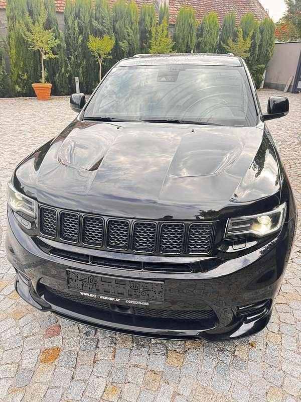 Schwarz Gebraucht 2017 Jeep Grand Cherokee SRT SUV | € 57.500 - Bild 1/4