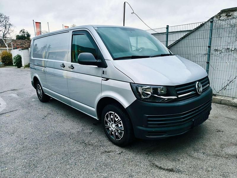 Gebraucht VW T6 102 PS (75 kW) 2017 Grau Van