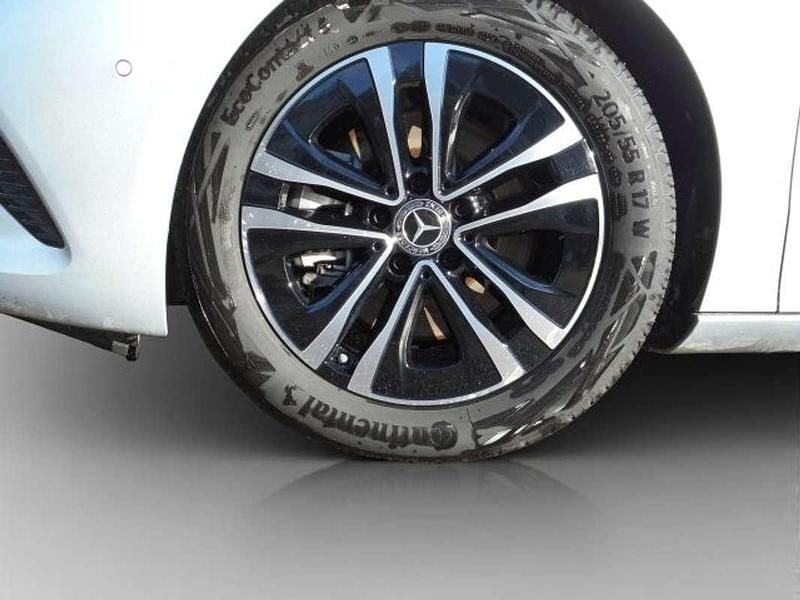 Neu Mercedes B220 Progressive 190 PS (139 kW) 2025 Silber Van / Kleinbus