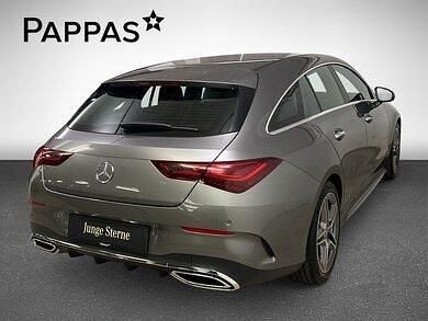 Gebraucht Mercedes CLA200 Shooting Brake AMG line 150 PS (110 kW) 2024 Mountaingrau metallic Kombi