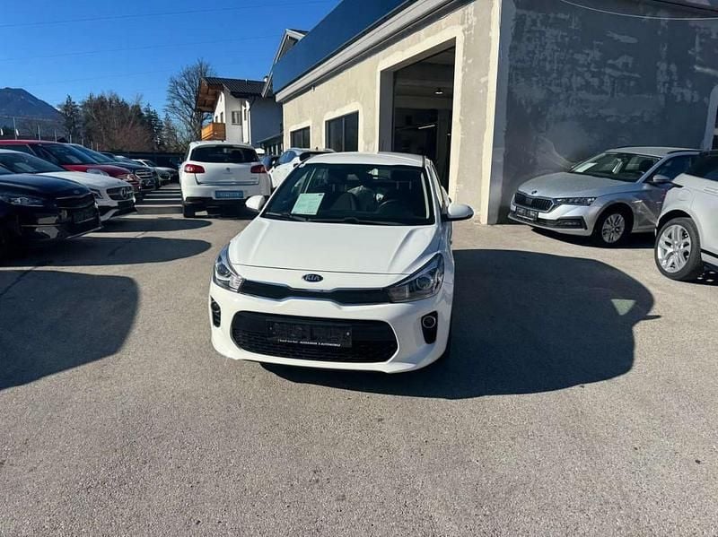 Gebraucht Kia Rio 90 PS (66 kW) 2018 Weiß Limousine