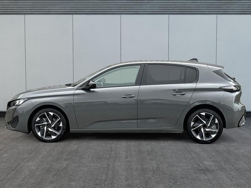 Neu Peugeot 308 Allure 131 PS (96 kW) 2025 Grau Limousine