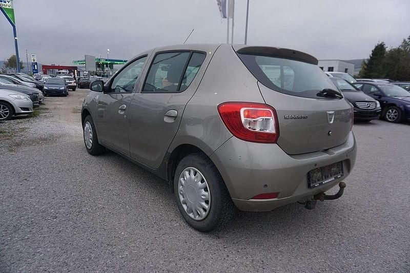 Gebraucht Dacia Sandero 75 PS (55 kW) 2015 Braun Kleinwagen