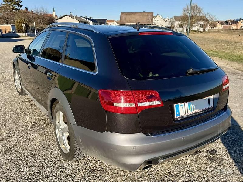 Gebraucht Audi A6 Allroad 239 PS (175 kW) 2011 Grau Kombi