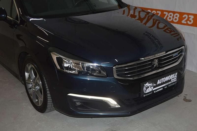 Gebraucht Peugeot 508 Allure 150 PS (110 kW) 2015 Blau Limousine