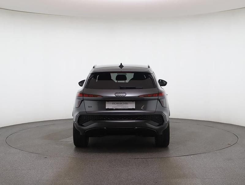 Neu Audi Q3 150 PS (110 kW) 2025 Mittelgrau  metallicperleffekt SUV