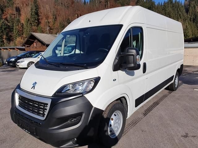Gebraucht Peugeot Boxer 102 kW (140 PS) 2021 Weiß Van
