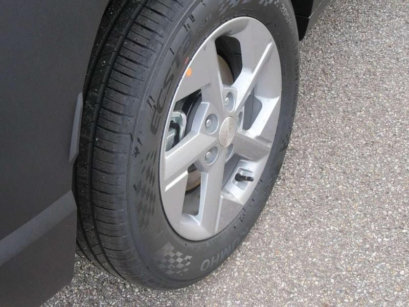 Neu Hyundai Kona 115 PS (84 kW) 2025 Blau SUV