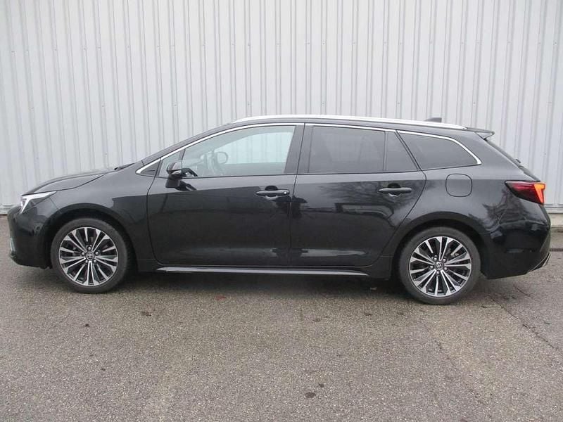 Gebraucht Toyota Corolla Active 98 PS (72 kW) 2025 Schwarz Kombi