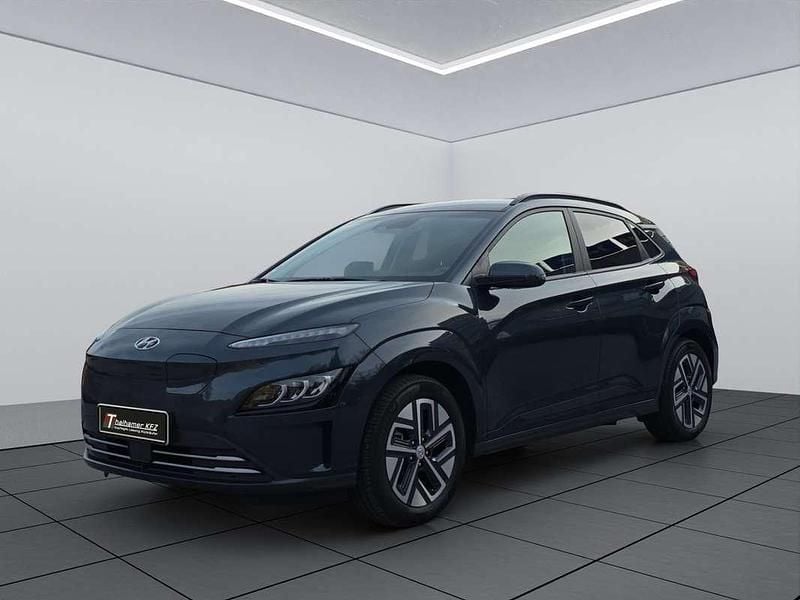 Gebraucht Hyundai Kona Trend 100 kW (136 PS) 2022 Grau SUV