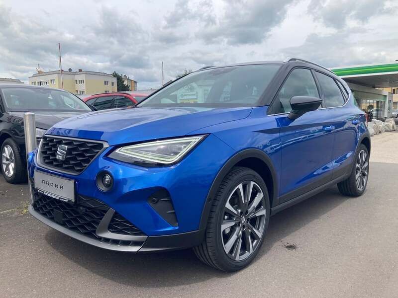 Hellblau metallic Gebraucht 2024 Seat Arona FR SUV | € 26.800 (Teuer) - Bild 1/4