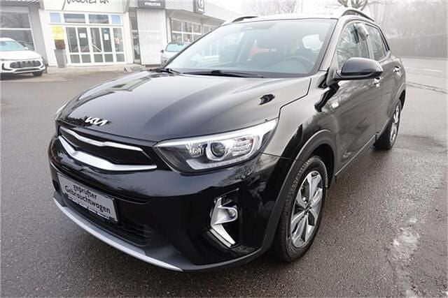 Schwarz Gebraucht 2022 Kia Stonic Silver SUV | € 14.440 (Fairer Preis) - Bild 1/4