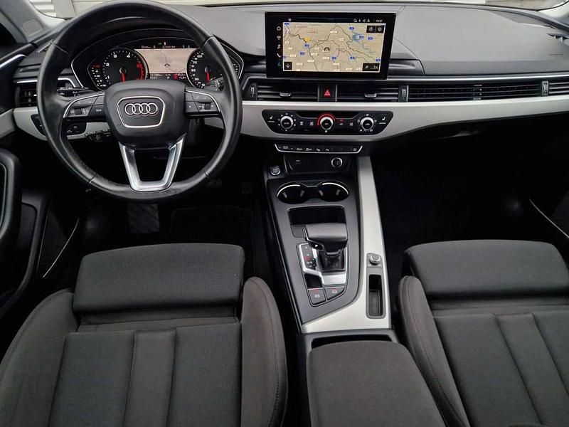 Gebraucht Audi A4 S-Line 163 PS (119 kW) 2022 Schwarz Kombi