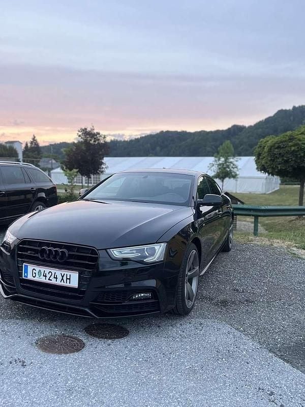 Gebraucht 2015 Audi A5 Black Edition Coupé | € 17.500 - Bild 1/4