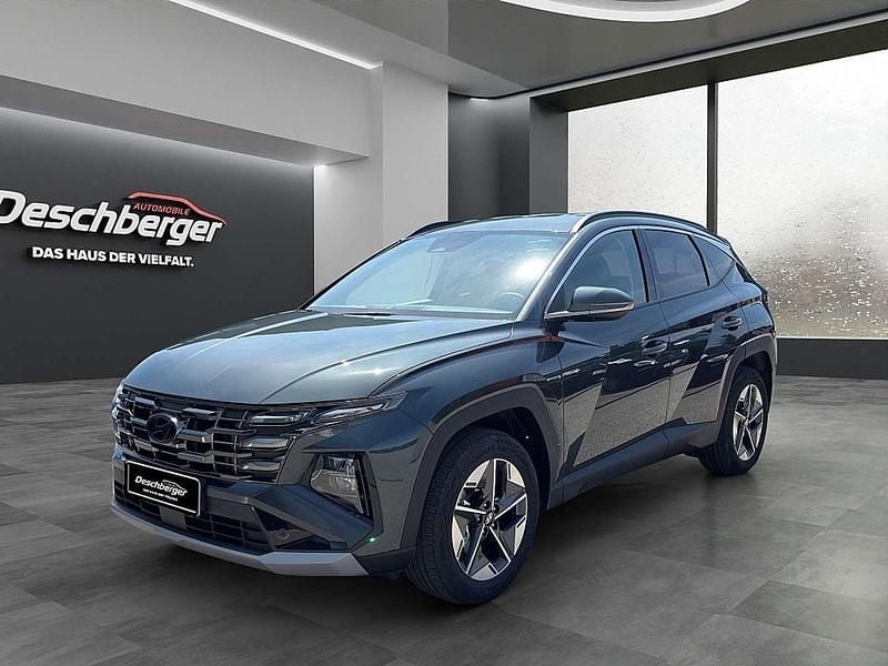 Grün Gebraucht 2025 Hyundai Tucson GO! SUV | € 42.230 (Etwas zu teuer) - Bild 1/4