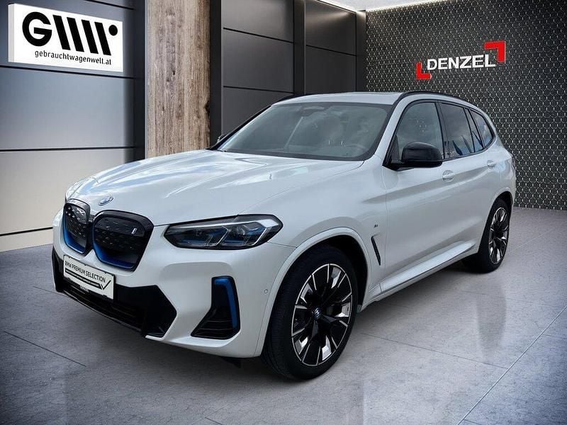 Gebraucht BMW iX3 210 kW (286 PS) 2024 Mineralweiß metallic SUV