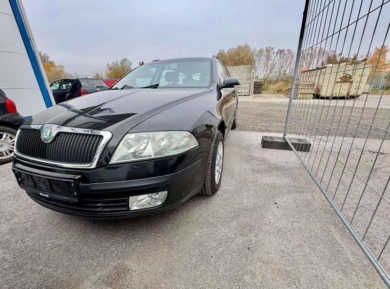 Gebraucht Skoda Octavia Drive 101 PS (74 kW) 2005 Schwarz Kombi