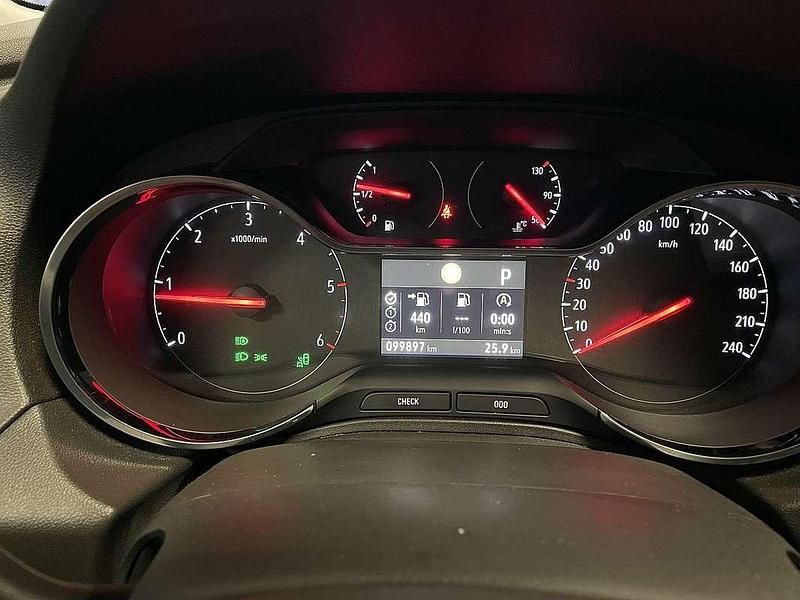 Gebraucht Opel Grandland X Dynamic 120 PS (88 kW) 2018 Grau SUV