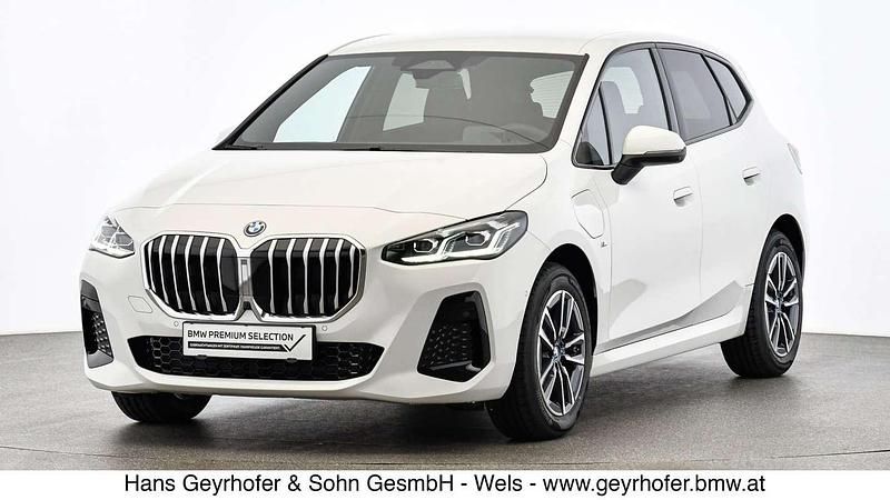 Weiß Gebraucht 2024 BMW 225 Luxury Line Kombi | € 38.980 (Superpreis) - Bild 1/4