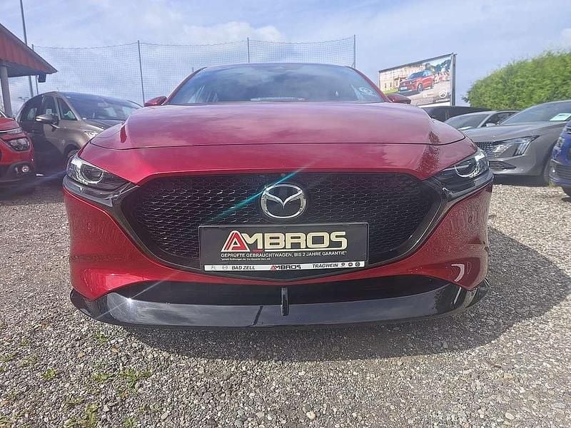 Gebraucht Mazda 3 Comfort 122 PS (89 kW) 2019 Rot Limousine