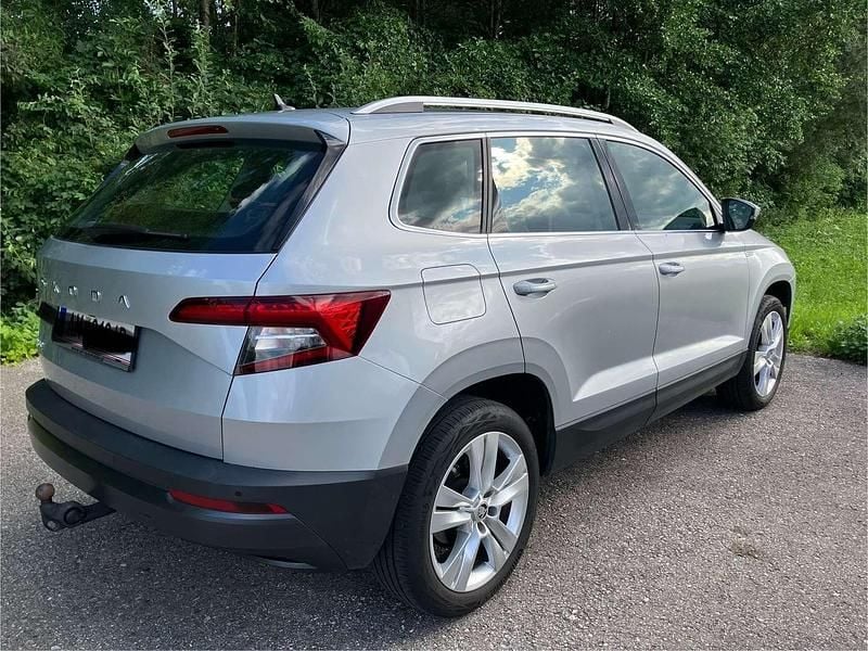 Silber Gebraucht 2019 Skoda Karoq SportLine SUV | € 15.999 (Fairer Preis) - Bild 1/4