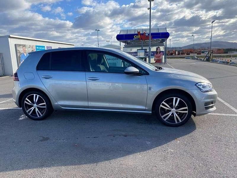 Gebraucht VW Golf VII Sportline 105 PS (77 kW) 2015 Grau Limousine