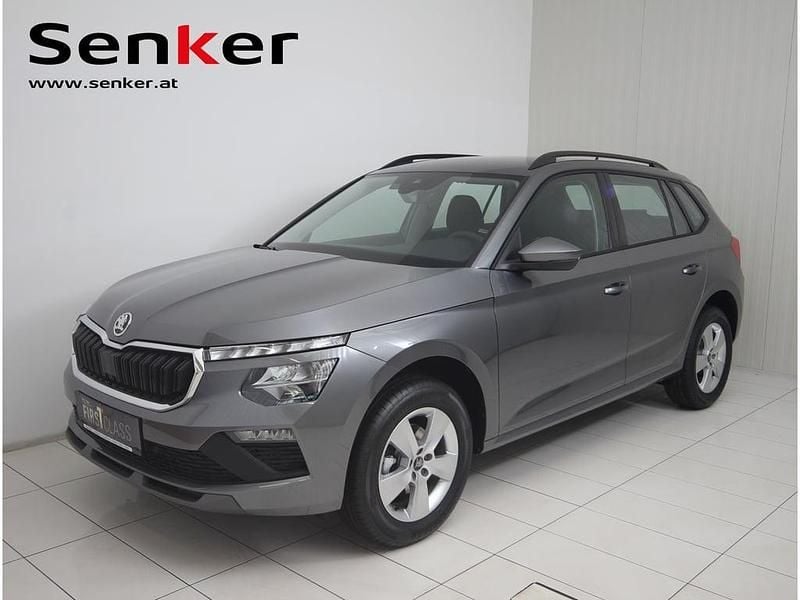 Mittelgrau metallic Neu 2026 Skoda Kamiq Selection SUV | € 28.300 (Guter Preis) - Bild 1/4