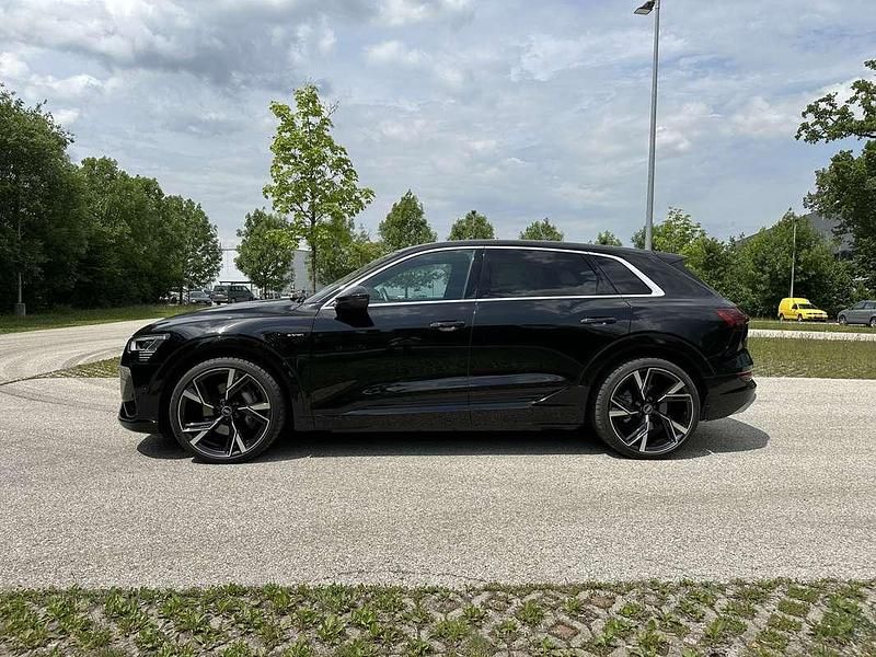 Gebraucht Audi e-tron S-Line 230 kW (313 PS) 2020 Schwarz SUV