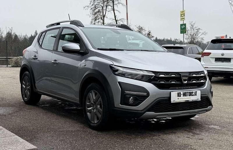 Gebraucht Dacia Sandero Comfort 91 PS (66 kW) 2022 Grau Kleinwagen