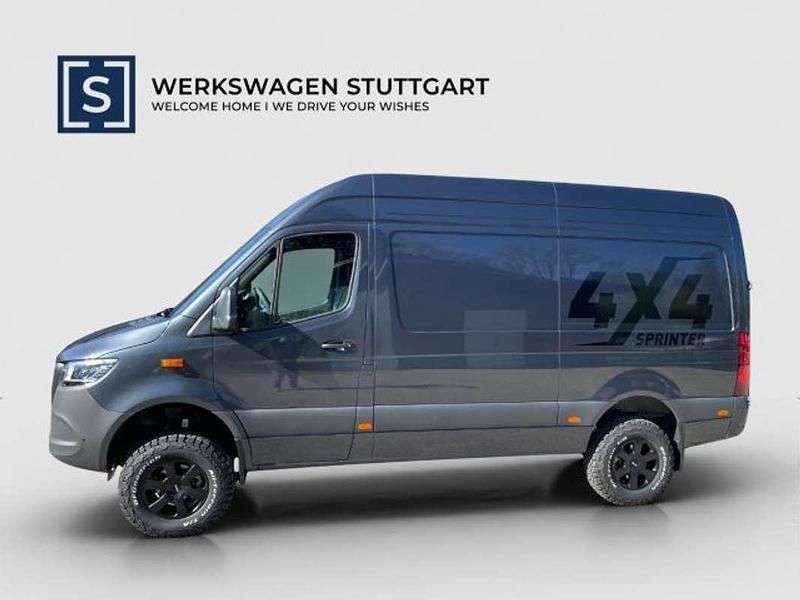 Gebraucht Mercedes Sprinter 190 PS (139 kW) 2025 Grau Van