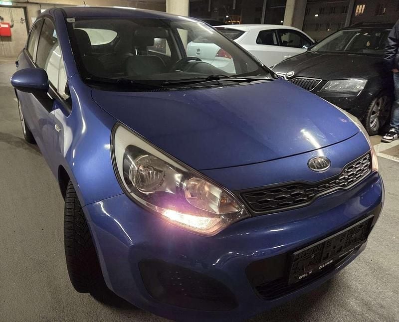 Gebraucht 2012 Kia Rio Limousine | € 3.880 (Fairer Preis) - Bild 1/4