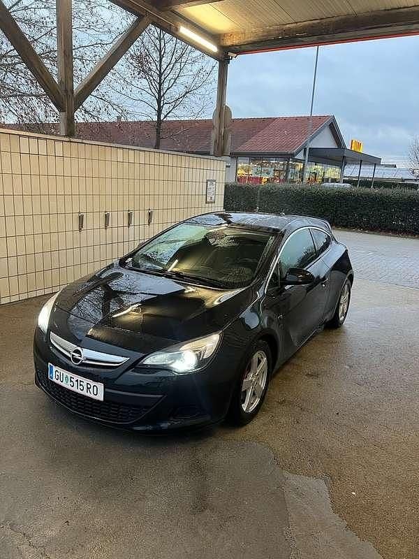Gebraucht Opel Astra GTC Sport 120 PS (88 kW) 2014 Schwarz Limousine