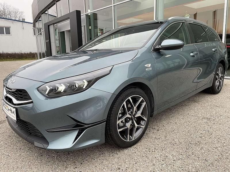 Gebraucht Kia Ceed Sportswagon Silver 101 PS (74 kW) 2024 Grau Kombi