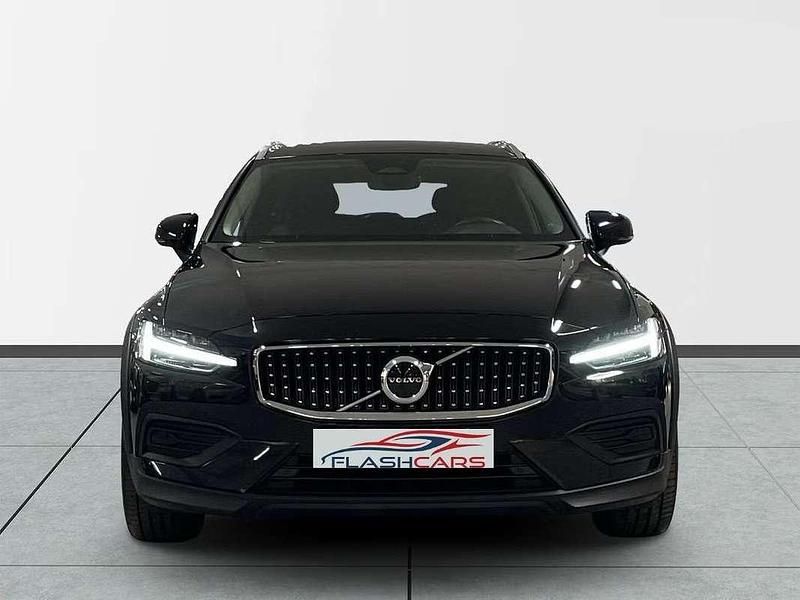 Gebraucht Volvo V60 CC 197 PS (144 kW) 2023 Schwarz Kombi