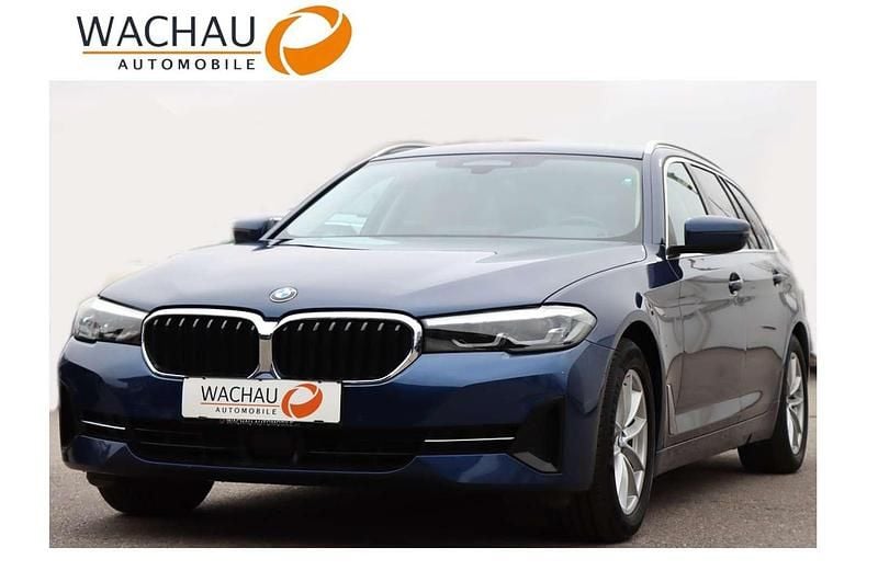 Blau Gebraucht 2021 BMW 520 Kombi | € 31.990 (Fairer Preis) - Bild 1/4