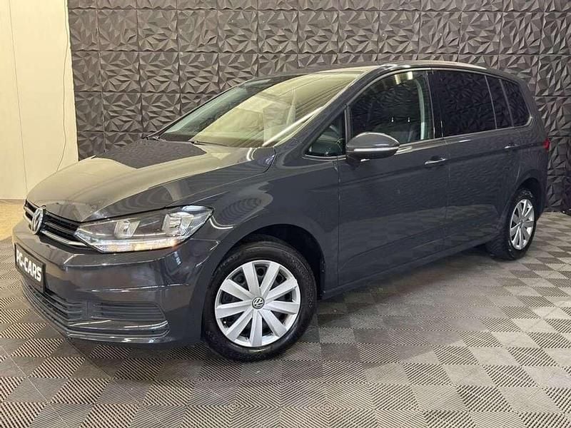 Gebraucht VW Touran 116 PS (85 kW) 2019 Grau Van / Kleinbus