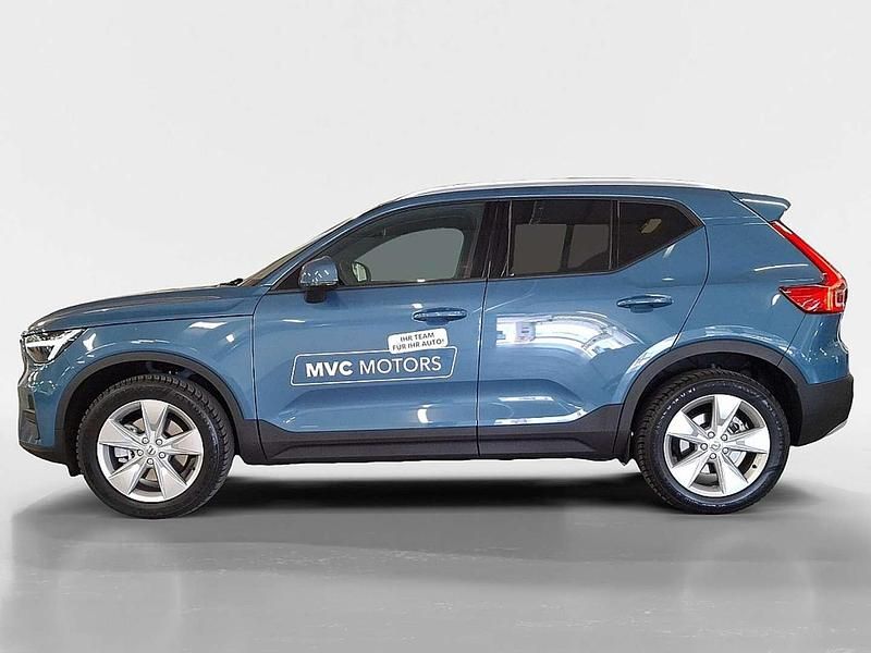 Gebraucht Volvo XC40 Core 163 PS (119 kW) 2025 Blau SUV
