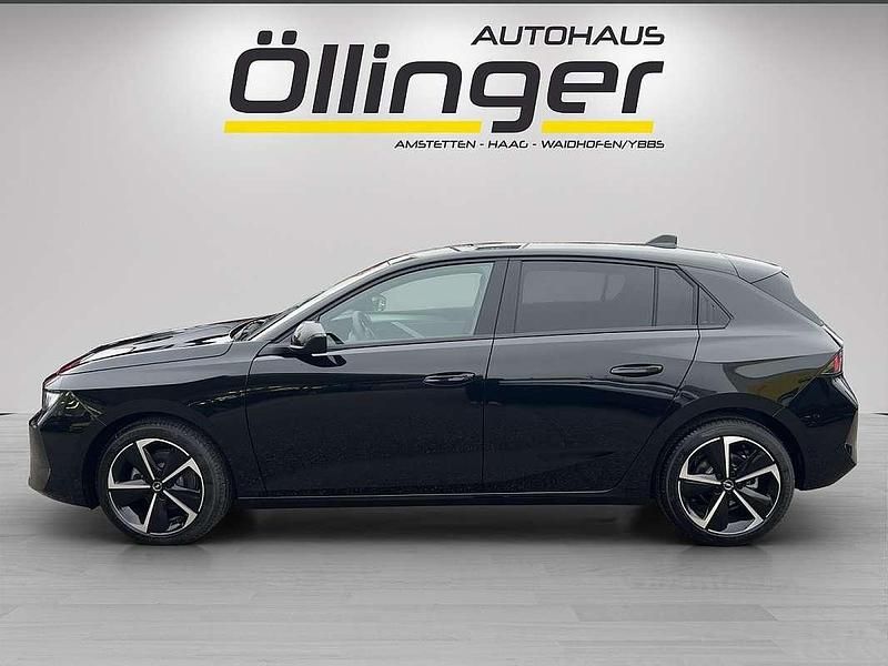 Neu Opel Astra Business Edition 131 PS (96 kW) 2025 Schwarz Limousine