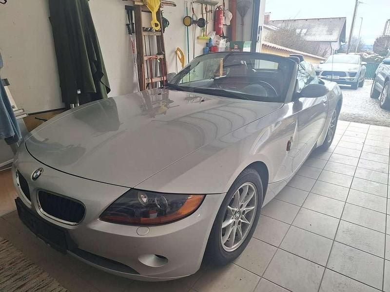 Gebraucht BMW Z4 192 PS (141 kW) 2003 Silber Cabrio