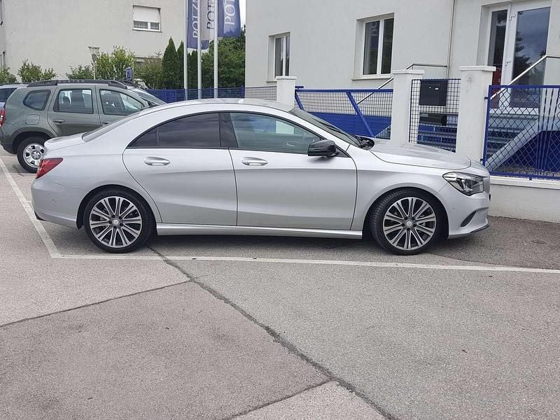 Gebraucht Mercedes CLA200 OrangeArt Edition 136 PS (100 kW) 2017 Silber Coupé