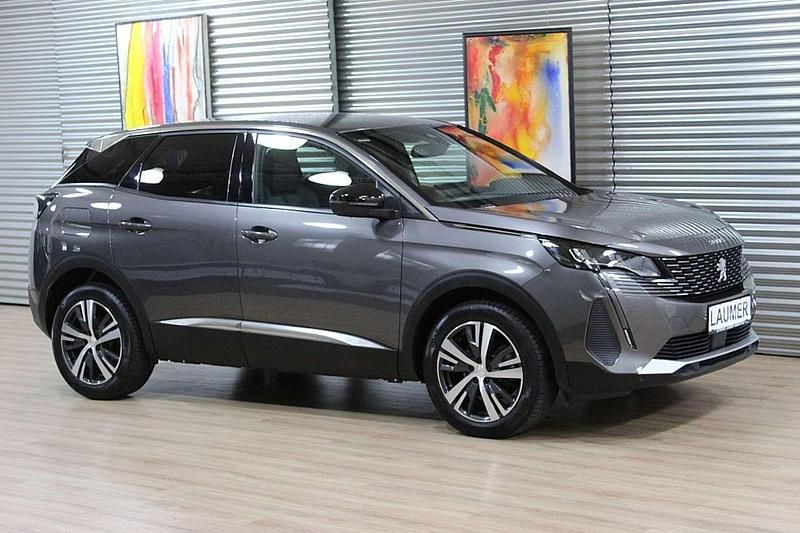 Gebraucht Peugeot 3008 Allure 136 PS (100 kW) 2024 Grau SUV