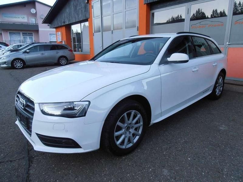 Gebraucht Audi A4 Attraction 143 PS (105 kW) 2012 Weiß Kombi